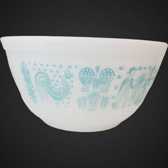 Vintage Pyrex Amish Butterprint Mixing Bowl # 402 White Turquoise 1.5 Qt - Picture 2 of 14